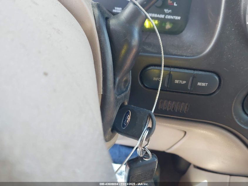 2003 Ford Expedition Eddie Bauer VIN: 1FMFU18L73LA82004 Lot: 43686004