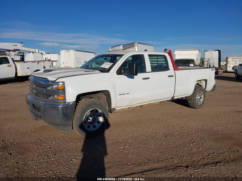 1GC4KYEY4HF236233 2017 CHEVROLET SILVERADO photo no. 2