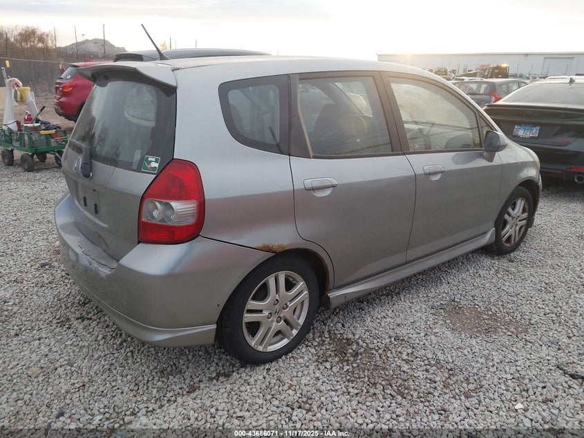 JHMGD38638S037734 2008 HONDA FIT photo no. 4