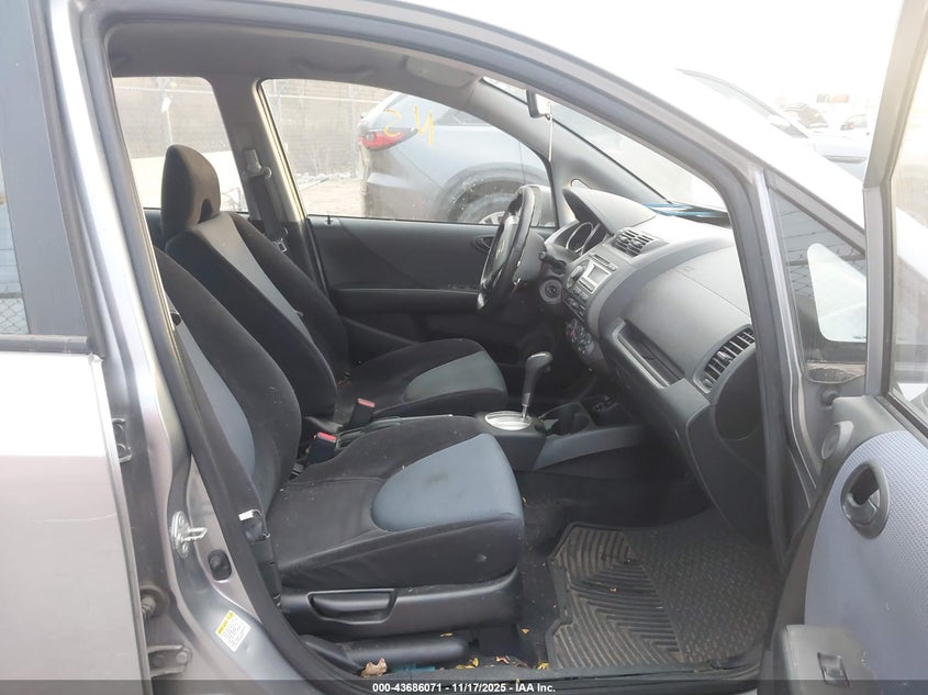JHMGD38638S037734 2008 HONDA FIT photo no. 5