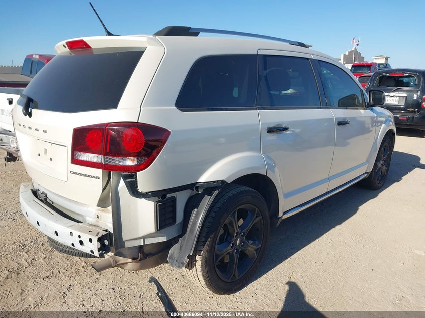 3C4PDCGBXJT310933 2018 DODGE JOURNEY photo no. 4