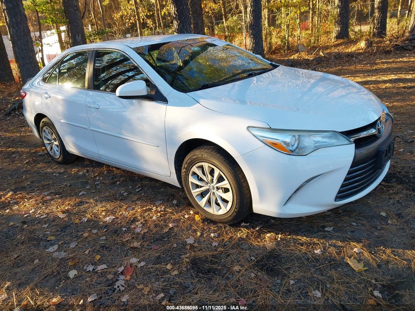 2017 TOYOTA CAMRY LE - 4T1BF1FK7HU684132