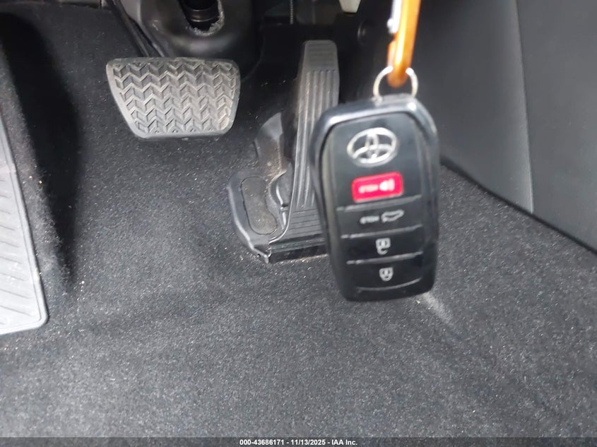 2023 Toyota Crown Platinum VIN: JTDAFAAF0P3001380 Lot: 43686171