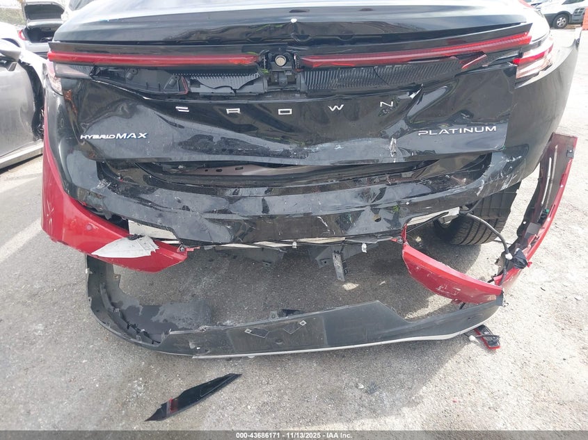 2023 Toyota Crown Platinum VIN: JTDAFAAF0P3001380 Lot: 43686171