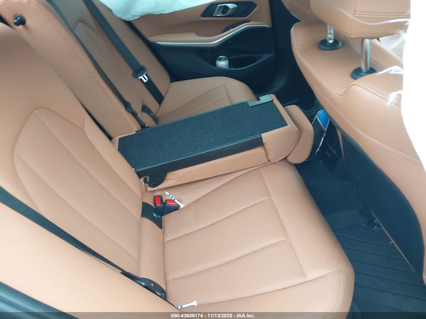 3MW89FF09R8E13523 2024 BMW 3ER photo no. 8