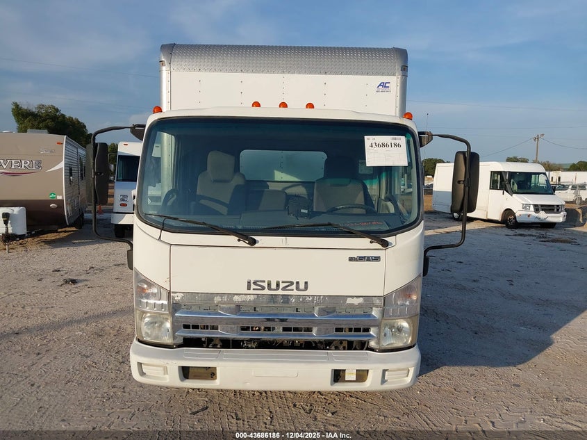 2015 ISUZU NPR REG