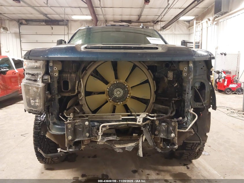 2022 Chevrolet Silverado 3500Hd 4Wd Standard Bed Lt VIN: 1GC4YTEY5NF125624 Lot: 43686199