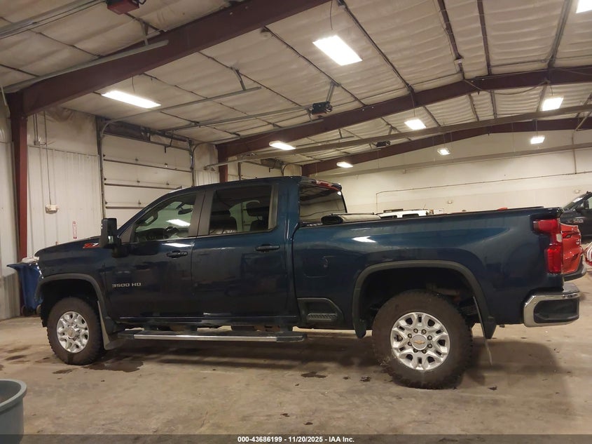 2022 Chevrolet Silverado 3500Hd 4Wd Standard Bed Lt VIN: 1GC4YTEY5NF125624 Lot: 43686199
