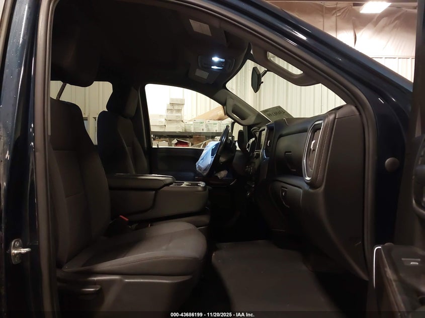 2022 Chevrolet Silverado 3500Hd 4Wd Standard Bed Lt VIN: 1GC4YTEY5NF125624 Lot: 43686199