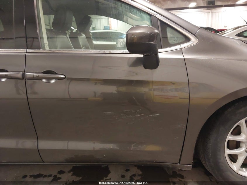 2021 Chrysler Voyager Lxi VIN: 2C4RC1DGXMR513005 Lot: 43686224