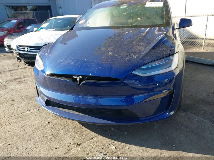 2023 Tesla Model X Dual Motor All-Wheel Drive/Standard Range VIN: 7SAXCAE5XPF380978 Lot: 43686258