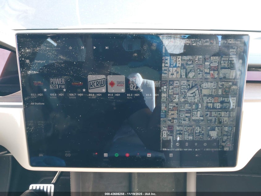 2023 Tesla Model X Dual Motor All-Wheel Drive/Standard Range VIN: 7SAXCAE5XPF380978 Lot: 43686258