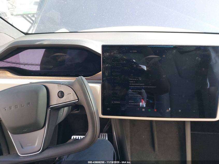 2023 Tesla Model X Dual Motor All-Wheel Drive/Standard Range VIN: 7SAXCAE5XPF380978 Lot: 43686258