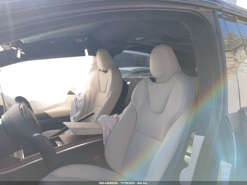 2023 Tesla Model X Dual Motor All-Wheel Drive/Standard Range VIN: 7SAXCAE5XPF380978 Lot: 43686258