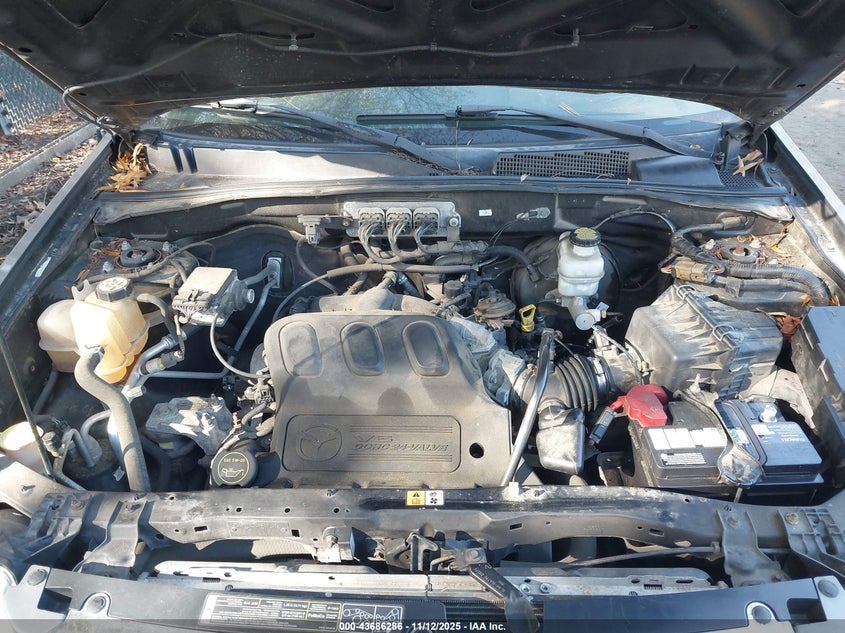 2008 Mazda Tribute S Grand Touring VIN: 4F2CZ96158KM08100 Lot: 43686286