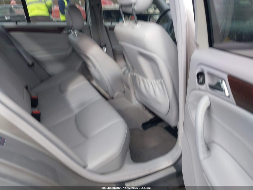 2003 Mercedes-Benz C 320 Sport VIN: WDBRF84J33F419595 Lot: 43686302