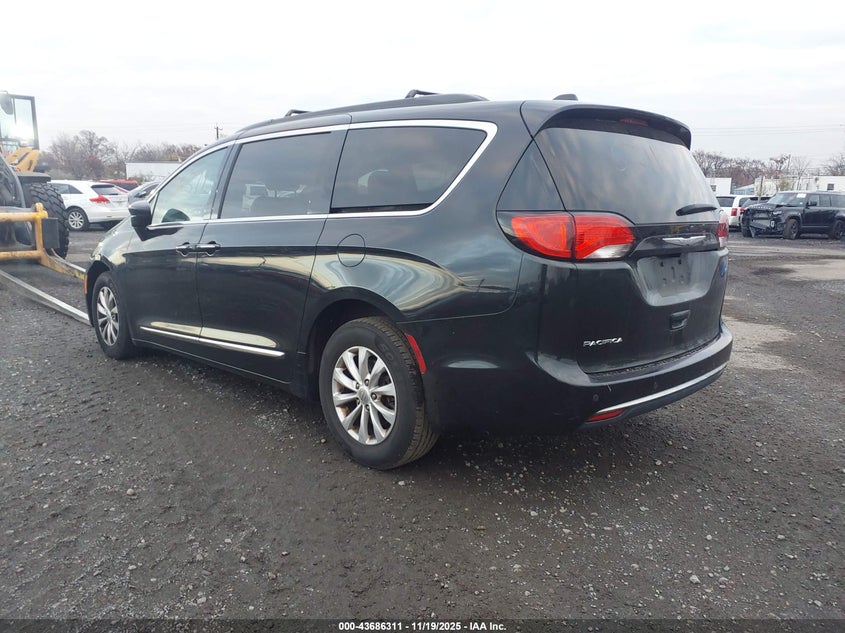 Vin: 2c4rc1bg8hr757017, lot: 44181604, chrysler pacifica touring-l 20173