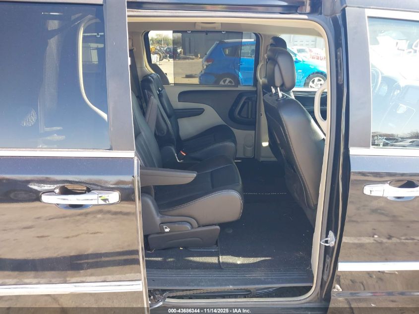 2015 Chrysler Town & Country Touring-L VIN: 2C4RC1CG8FR662758 Lot: 43686344