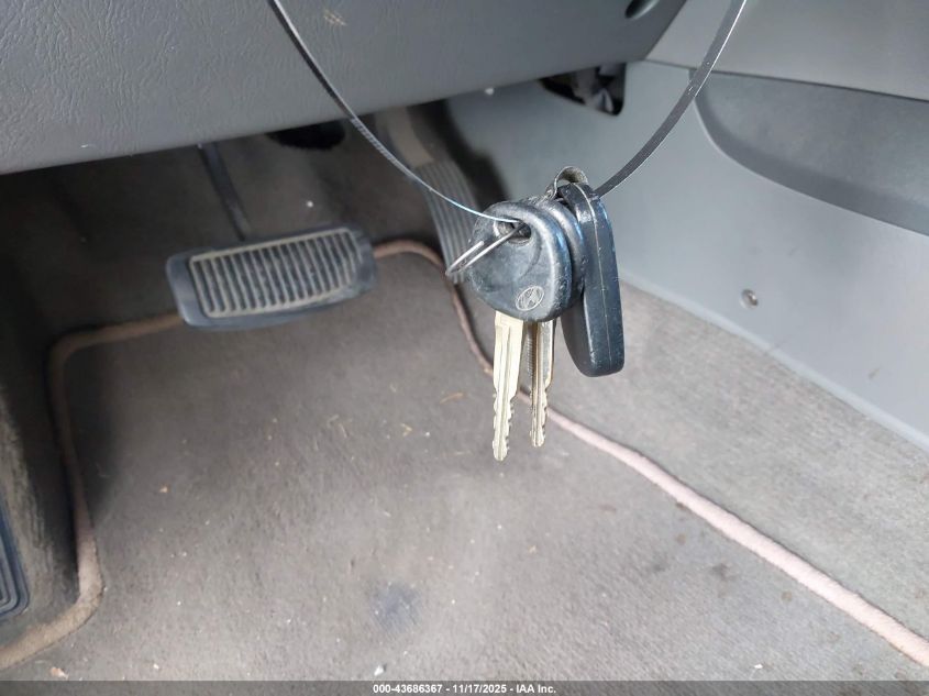 2003 Hyundai Santa Fe Gls/Lx VIN: KM8SC73D13U411469 Lot: 43686367