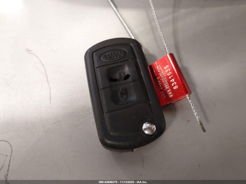 2007 Land Rover Lr3 V8 Se VIN: SALAE254X7A428247 Lot: 43686379