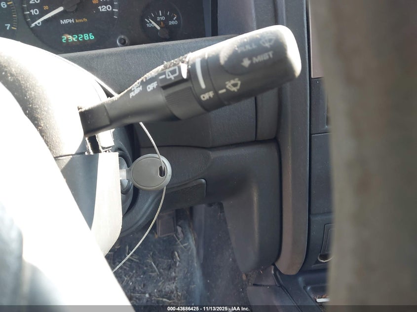 2003 Jeep Grand Cherokee Laredo VIN: 1J4GW48SX3C605442 Lot: 43686425