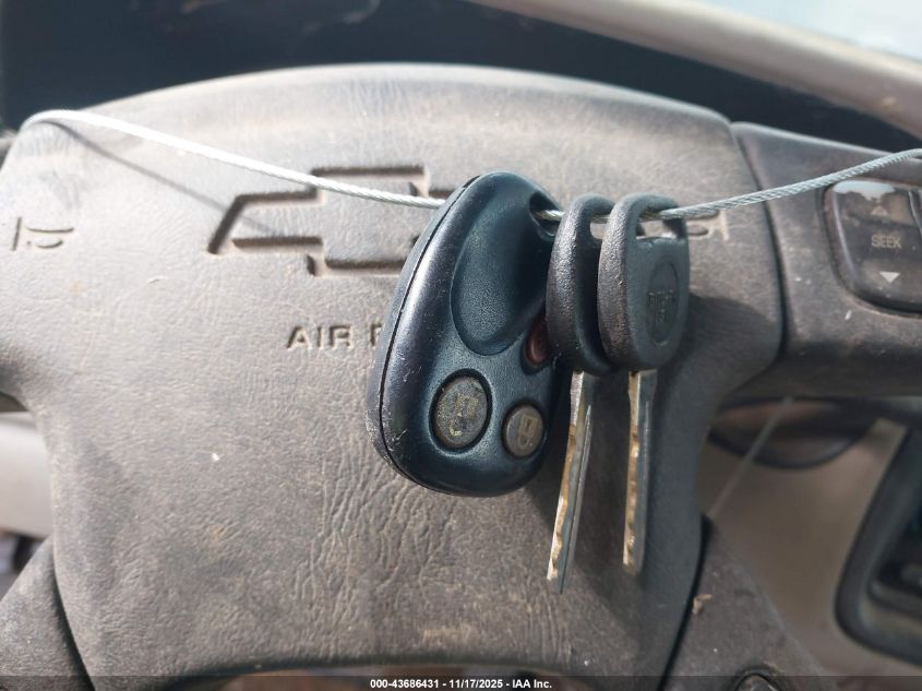 2003 Chevrolet Suburban 1500 Z71 VIN: 3GNFK16T83G183246 Lot: 43686431