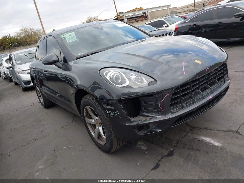 PORSCHE MACAN