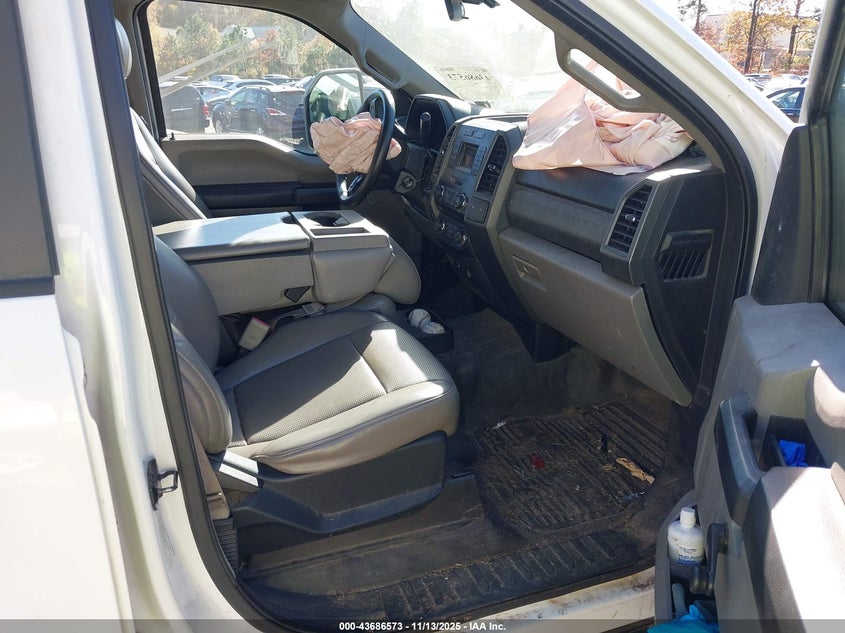 2017 Ford F-450 Chassis Xl VIN: 1FD0W4GY3HEB19026 Lot: 43686573