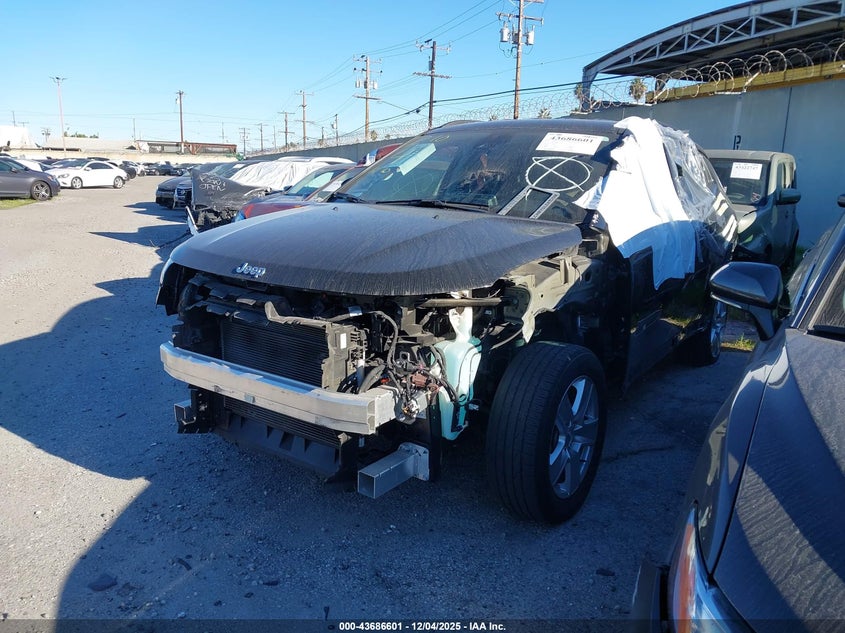 3C4NJCBB9NT139685 2022 JEEP COMPASS photo no. 2