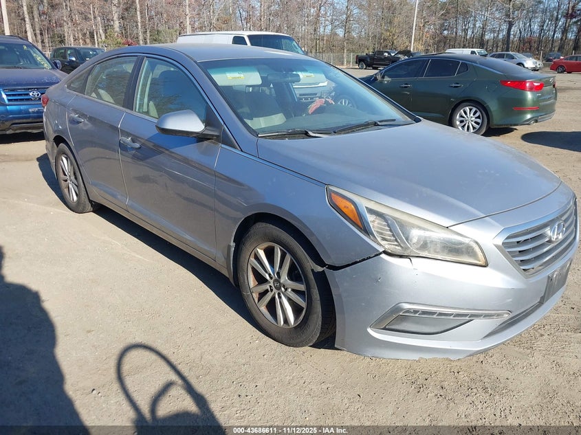 2015 HYUNDAI SONATA SE - 5NPE24AF7FH147258