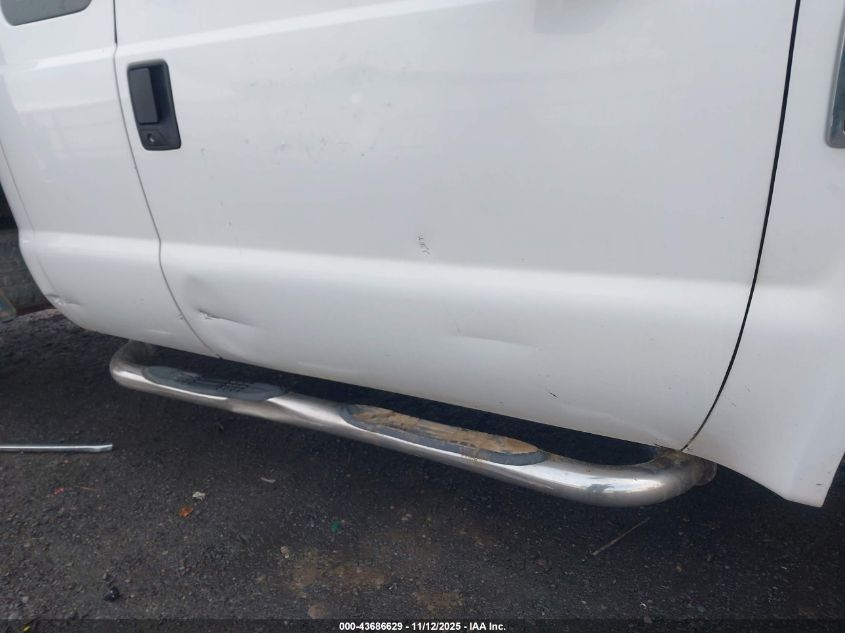 2008 Ford F-350 Chassis Lariat/Xl/Xlt VIN: 1FDWX36R78EA39935 Lot: 43686629