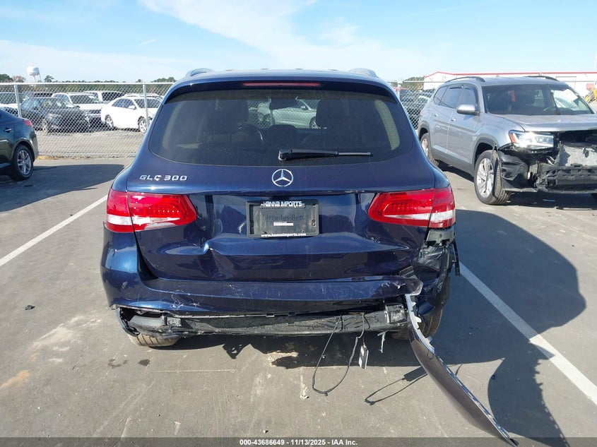 2017 Mercedes-Benz Glc 300 VIN: WDC0G4JBXHF132639 Lot: 43686649