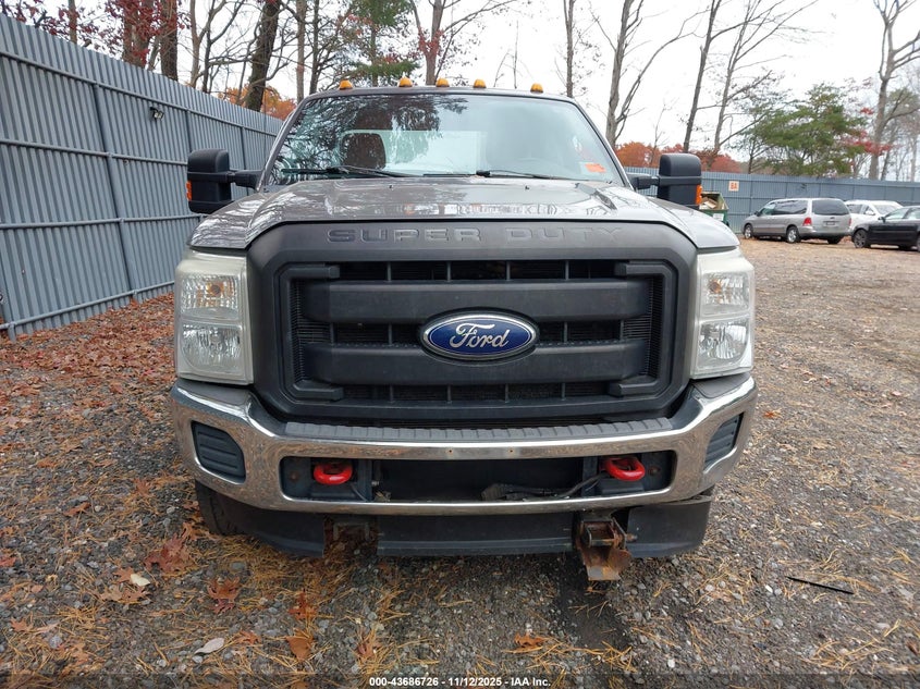 1FT8X3BT3BEB70074 2011 FORD F350 photo no. 12