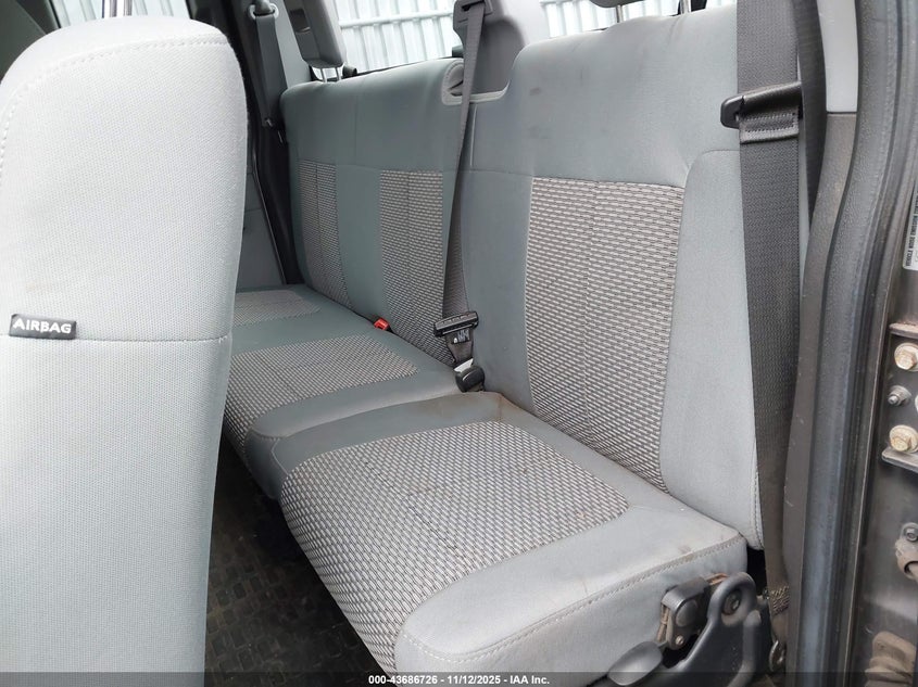 1FT8X3BT3BEB70074 2011 FORD F350 photo no. 6