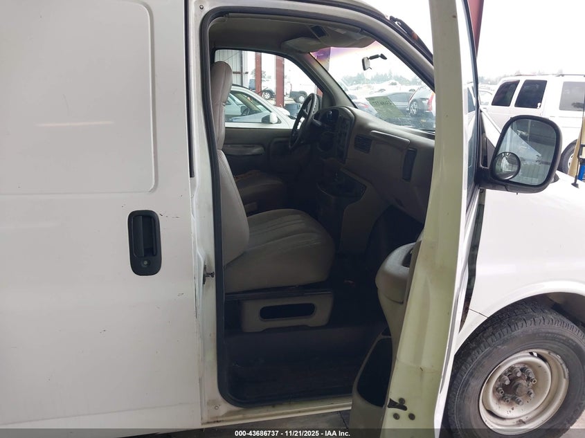 1GCHG35R5X1005237 1999 CHEVROLET EXPRESS photo no. 5