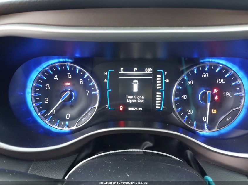 2017 Chrysler Pacifica Touring VIN: 2C4RC1DG3HR553402 Lot: 43686811