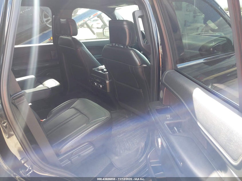 2019 Ford Expedition Limited VIN: 1FMJU1KT9KEA02207 Lot: 43686855