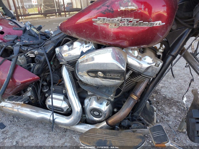 2017 Harley-Davidson Flhxs Street Glide Special VIN: 1HD1KRC1XHB609988 Lot: 43686898