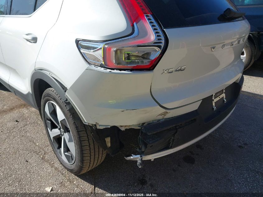 2025 Volvo Xc40 B5 Plus Bright Theme VIN: YV4L12UE8S2590268 Lot: 43686904