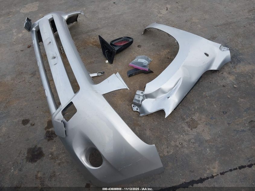 2007 Toyota Rav4 Limited V6 VIN: JTMZK31V175008165 Lot: 43686908