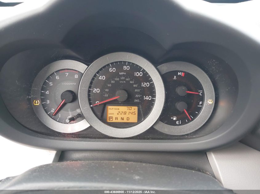 2007 Toyota Rav4 Limited V6 VIN: JTMZK31V175008165 Lot: 43686908