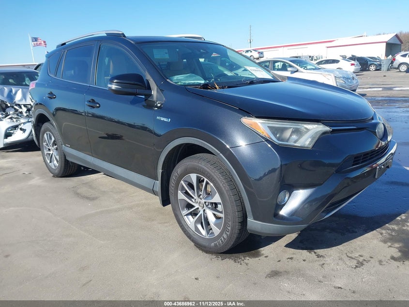 TOYOTA RAV4 HYBRID XLE