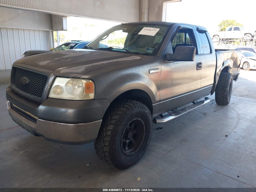 1FTPX12574FA01755 2004 FORD F-150 photo no. 2