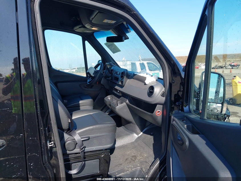 2019 MERCEDES-BENZ SPRINTER 2500 HIGH ROOF V6 WDZPF0CD8KP077012