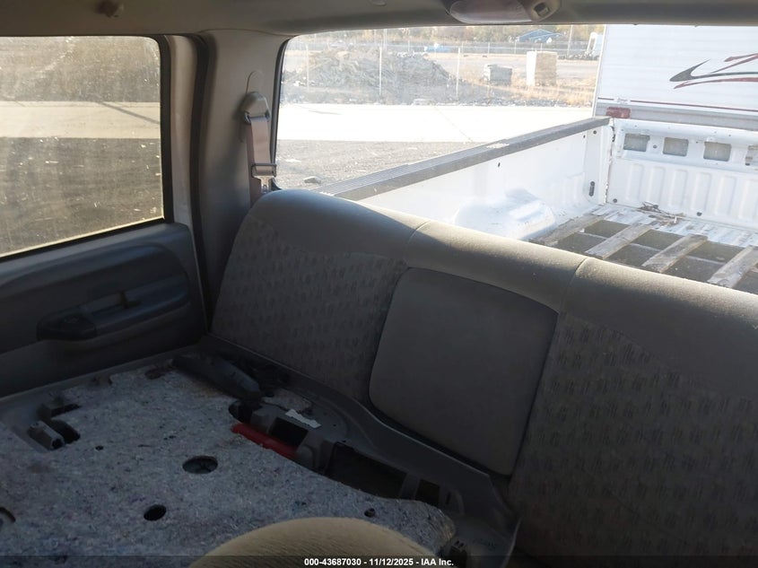 1FTWW32F7YEB83990 2000 FORD F350 photo no. 6