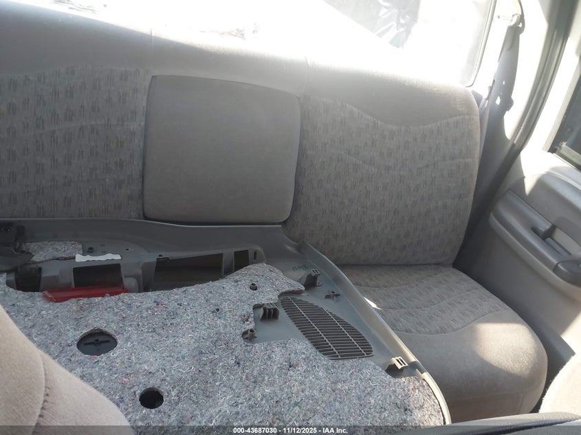 1FTWW32F7YEB83990 2000 FORD F350 photo no. 7