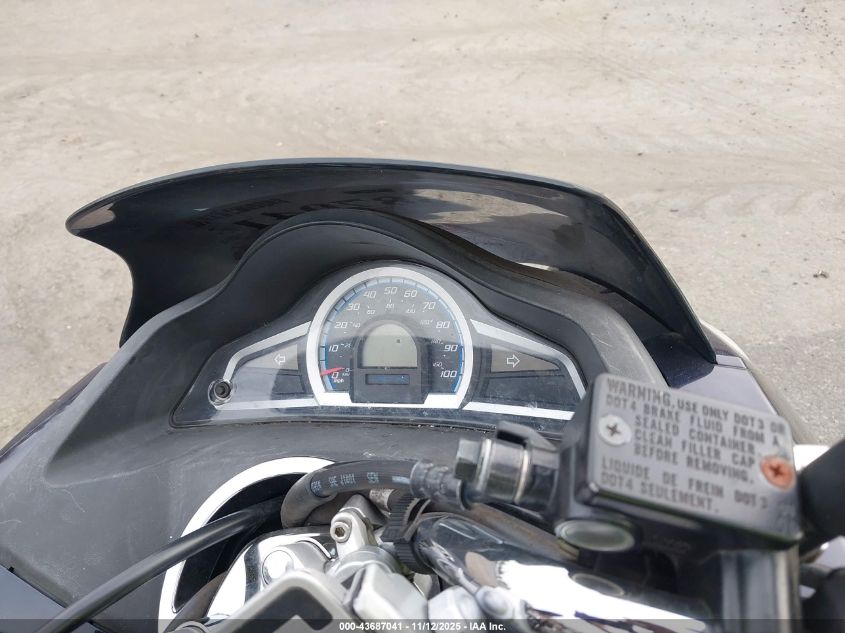 2018 Honda Pcx 150 VIN: RLHKF1808JY300289 Lot: 43687041