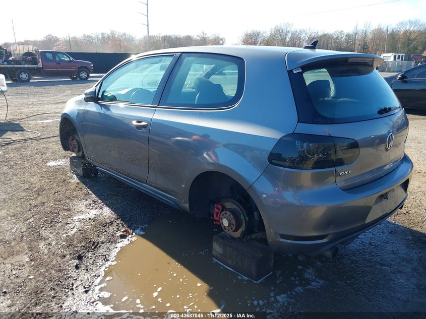 WVWED7AJ3DW095389 2013 VOLKSWAGEN GTI photo no. 3