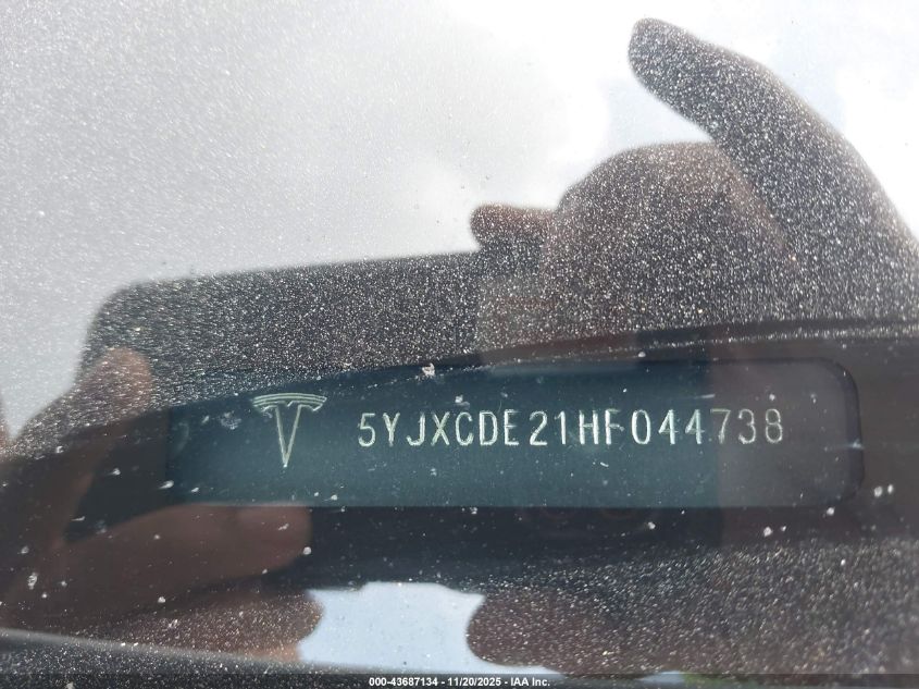 2017 Tesla Model X 100D/75D/90D VIN: 5YJXCDE21HF044738 Lot: 43687134
