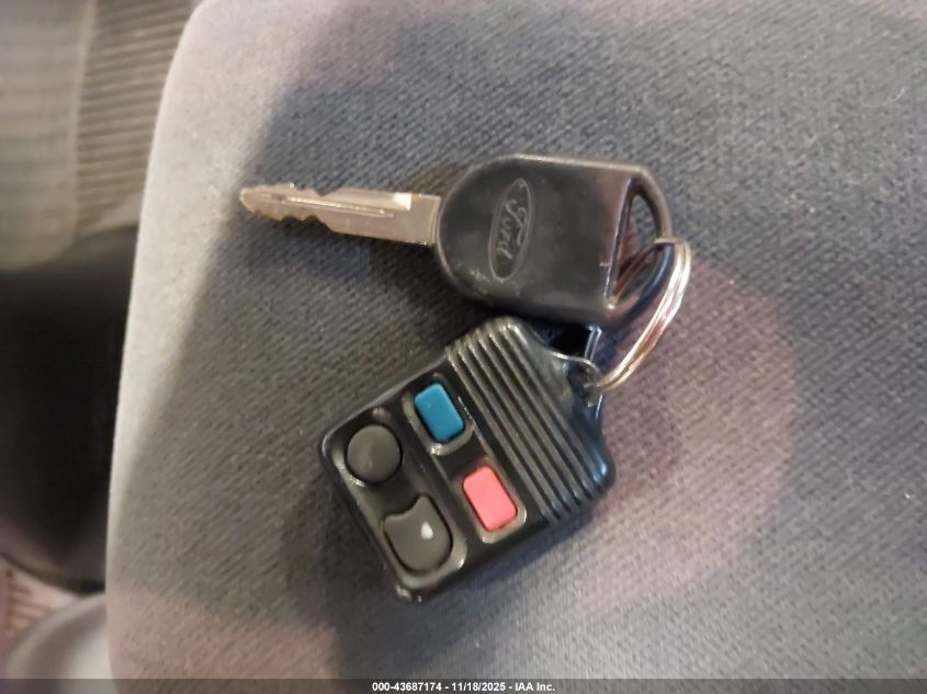 2005 Ford Taurus Se VIN: 1FAHP53U65A261103 Lot: 43687174